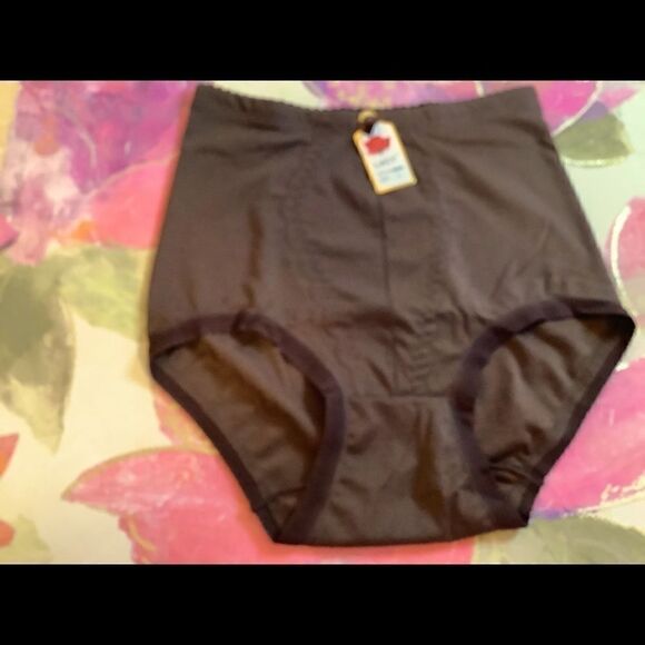 Lacy assorted embroidery design print panties L - Picture 1 of 9